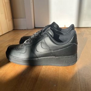 Nike Air Force 1 ‘07 Black never worn